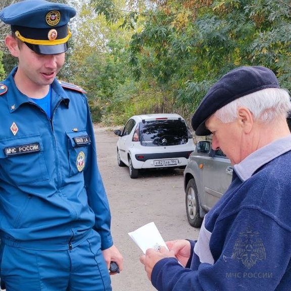 Херсонские огнеборцы продолжают обучать население мерам пожарной безопасности