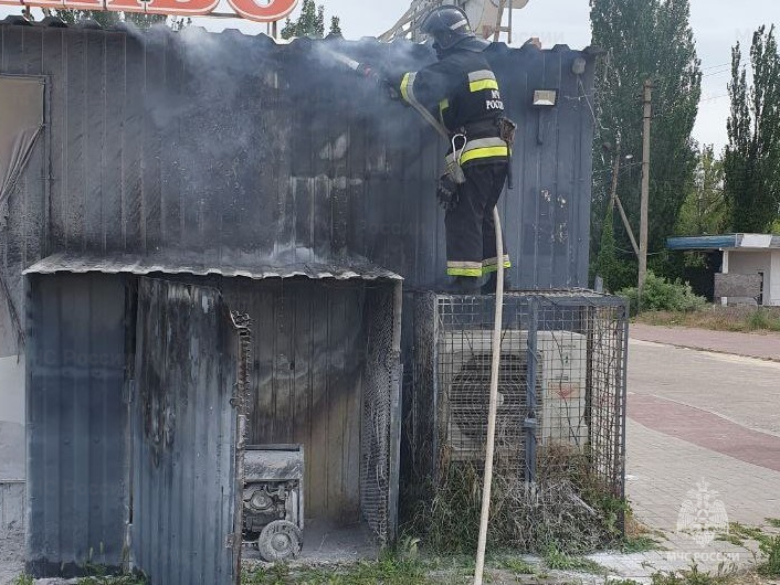 Пожарно-спасательное подразделение Херсонской области ликвидировало пожар в Геническом муниципальном округе